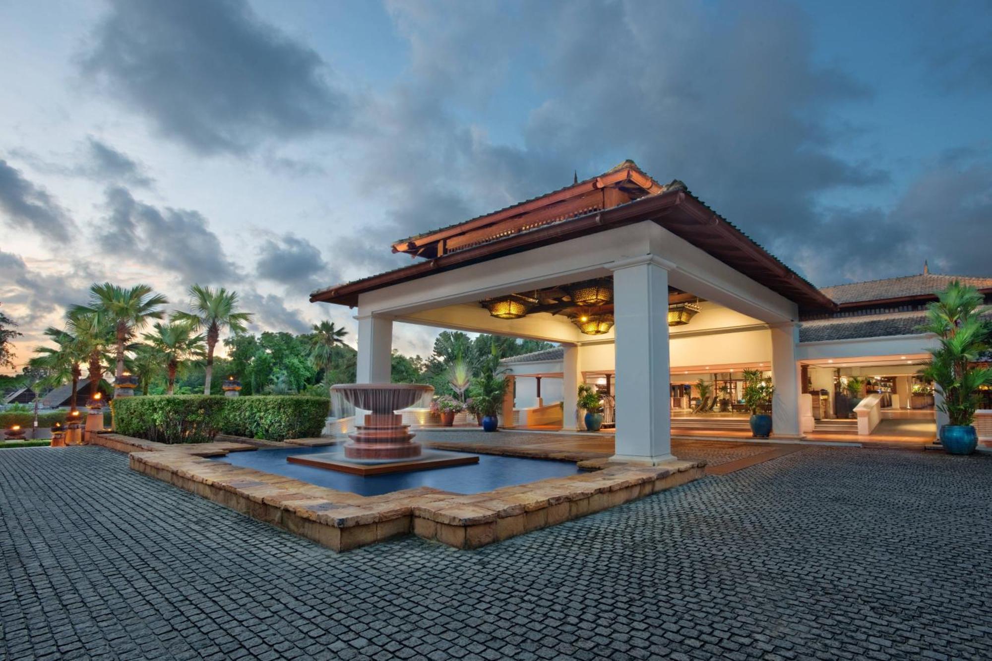 Marriott'S Phuket Beach Club Mai Khao Bagian luar foto